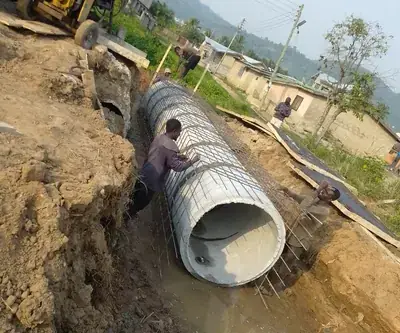 Culvert at Mallam Abotare - pipe culvert bedded in position