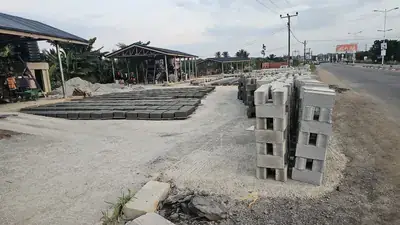 Drainage channels and kerbs at the yard