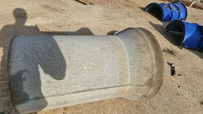 Concrete pipe - spigot and socket detail