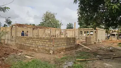 Akim Oda SDA KG - blockwork walls rising