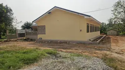 Akim Oda SDA KG - rendered and painted classroom block